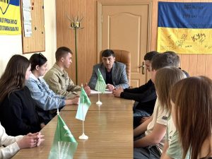 Детальніше про статтю Робоча зустріч директора ВСП «Роменський фаховий коледж СНАУ»  зі студентською радою коледжу