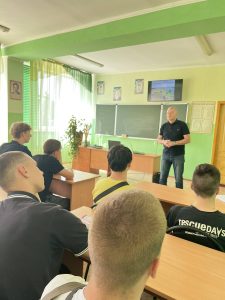 Детальніше про статтю Зустріч з представником ТОВ “Завод Кобзаренка”