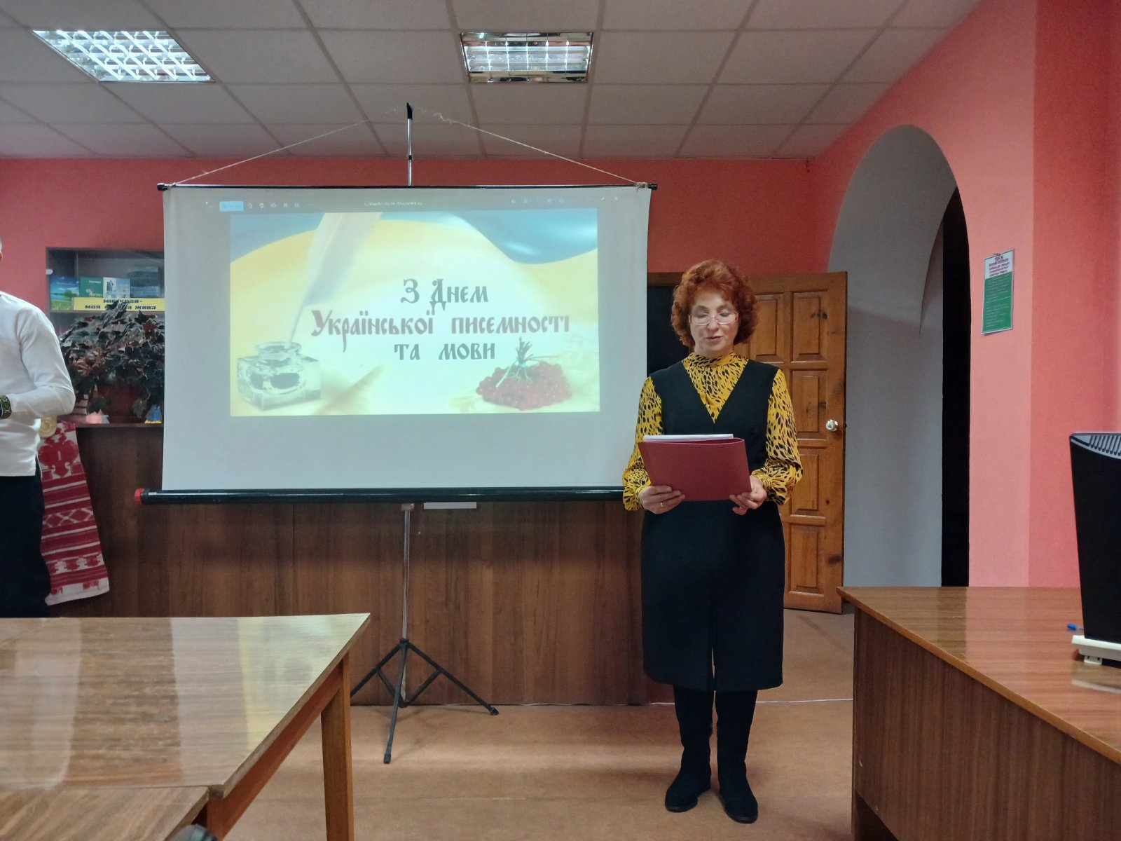 Ви зараз переглядаєте Година єднання «І народу без мови немає» у ВСП «Роменський фаховий коледж СНАУ»