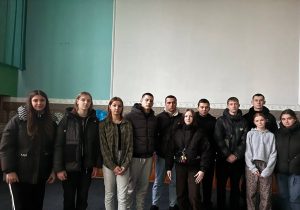 Детальніше про статтю Зустріч студентської ради з першокурсниками: старт дружніх ініціатив до Дня студента