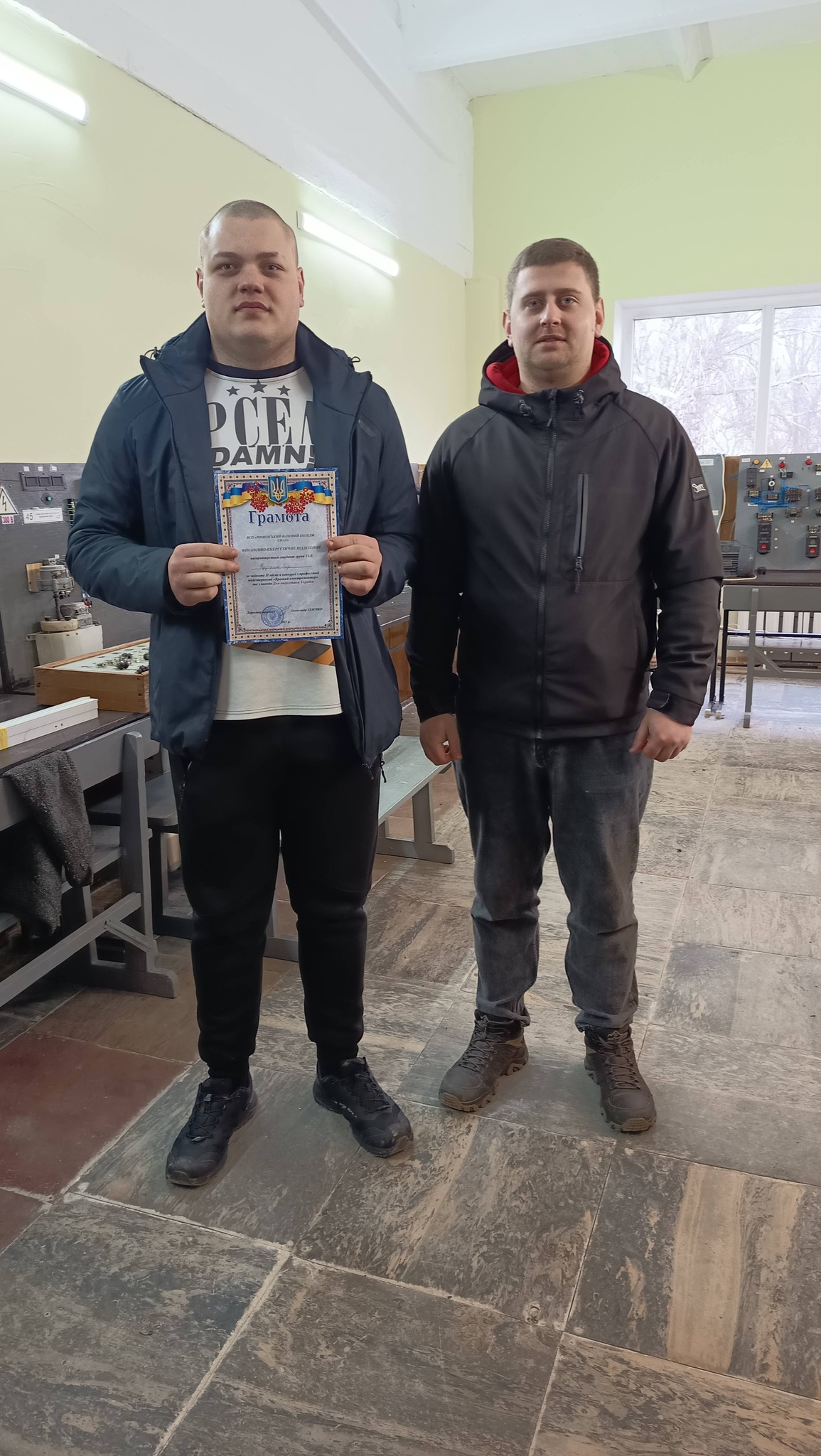 Ви зараз переглядаєте Конкурс на кращого електромонтера серед студентів спеціальності 141